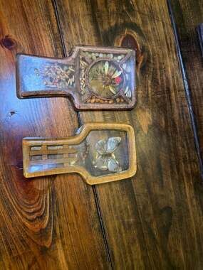 Pair of Vintage 1970s Lucite Resin Spoon Rests - Butterfly & Dried Flower/Seeds/
